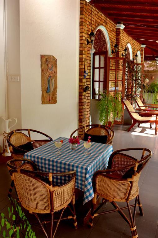 Ayubowan Guesthouse Negombo Bagian luar foto