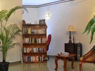 Ayubowan Guesthouse Negombo Bagian luar foto